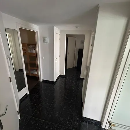 Apartamento 3 Bedroom Nearby The Sea *