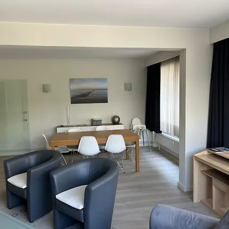 3 Bedroom Nearby The Sea Appartement